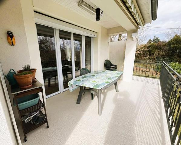 Maison Château L'Evêque 116 m2 avec grand jardin