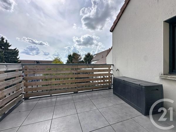Appartement F3 à vendre  3 pièces - 66 m 2   TROYES  - 10