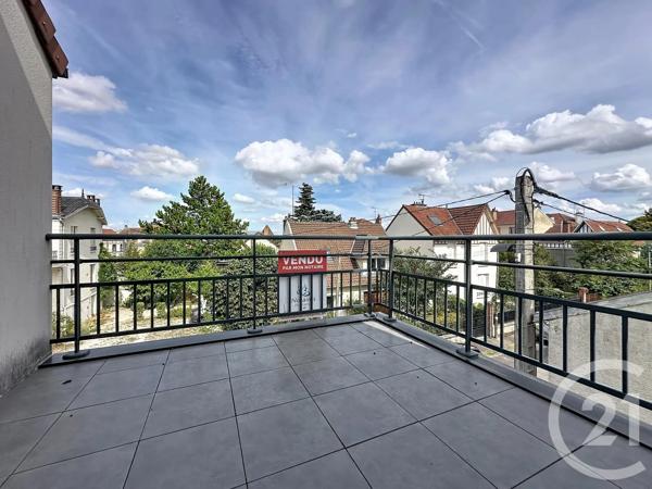 Appartement F3 à vendre  3 pièces - 66 m 2   TROYES  - 10