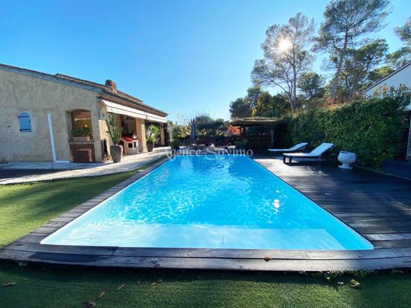 Mougins charmante maison 5 pièces avec piscine et beaux espaces extérieurs