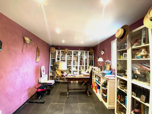 Mougins charmante maison 5 pièces avec piscine et beaux espaces extérieurs