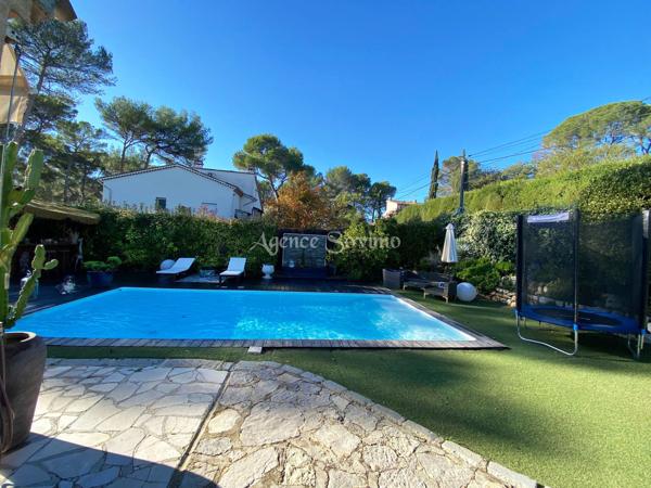 Mougins charmante maison 5 pièces avec piscine et beaux espaces extérieurs