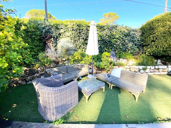 Mougins charmante maison 5 pièces avec piscine et beaux espaces extérieurs