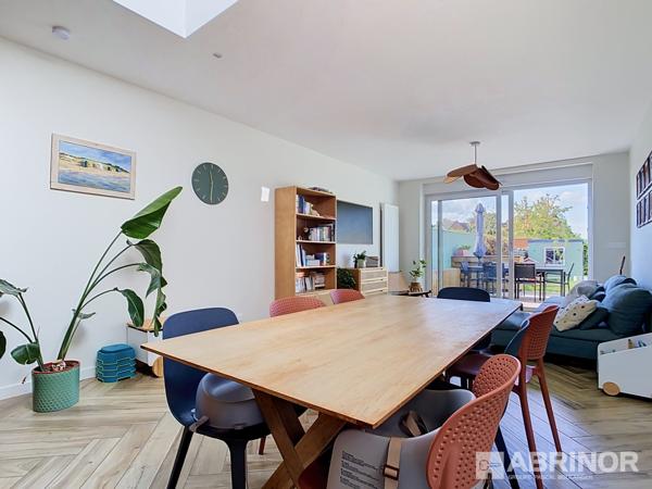 MAISON 4 CHAMBRES JARDIN STATIONNEMENT PRIVATIF VILLENEUVE D ASCQ