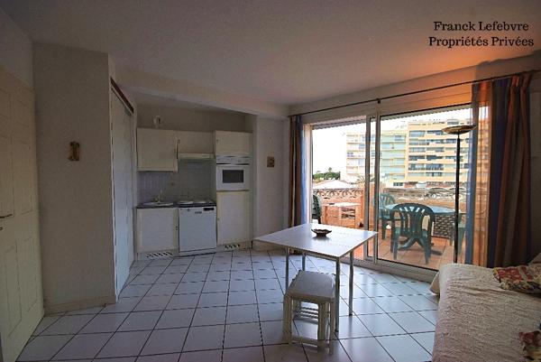 Saint Cyprien port studio avec vue mer avec garage + parking