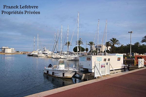 Saint Cyprien port studio avec vue mer avec garage + parking