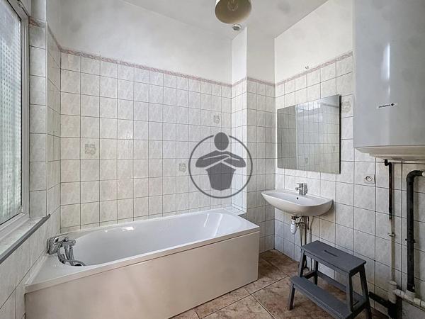Vente                                                      Maison
                        
                     5 pièces                      128 m2                     à Saint-Quentin