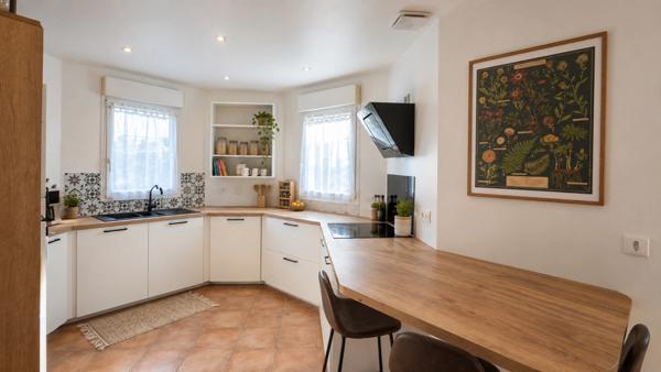 Maison familiale de 137 m² 7 pièces à ASTILLE (53)