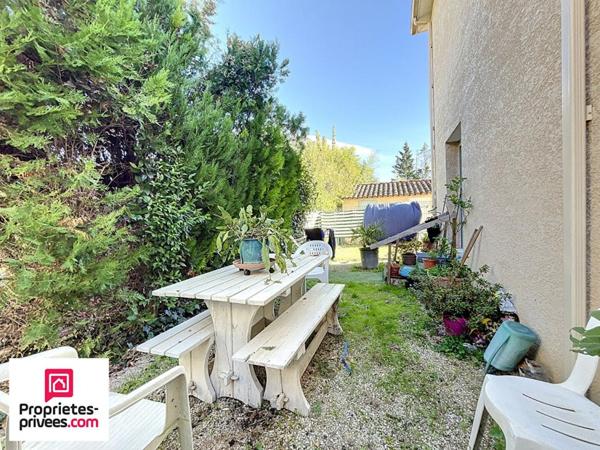 Centre ville  - Appartement  RDC 65 m2 avec JARDIN et PARKING PRIVÉ