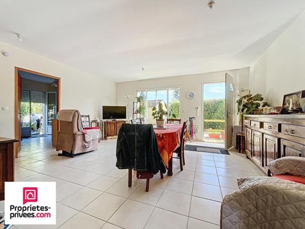 Centre ville  - Appartement  RDC 65 m2 avec JARDIN et PARKING PRIVÉ