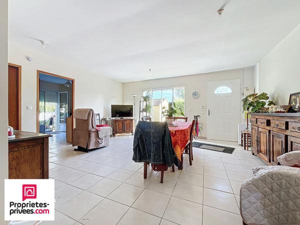 Centre ville  - Appartement  RDC 65 m2 avec JARDIN et PARKING PRIVÉ