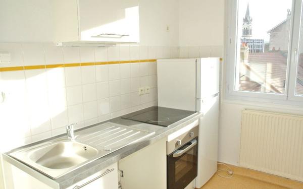 Appartement à louer    1 pièce • 65,45 m2 Montluçon