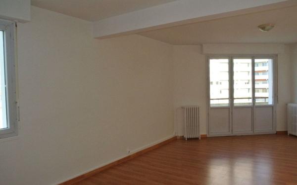 Appartement à louer    1 pièce • 65,45 m2 Montluçon