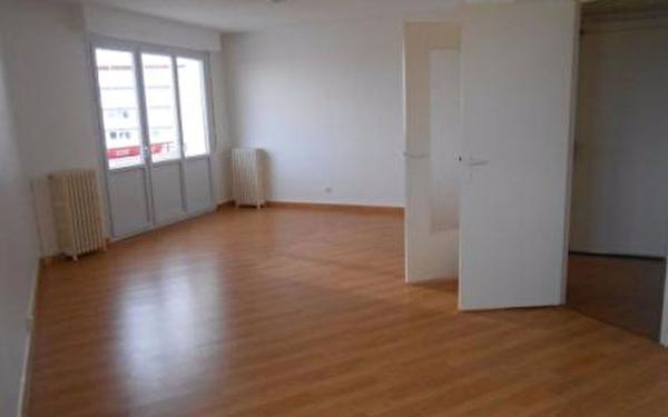 Appartement à louer    1 pièce • 65,45 m2 Montluçon