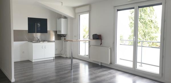 A LOUER APPARTEMENT T3 normes BBC