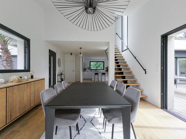 Maison contemporaine de 2022 à vendre dans le quartier prisé des Fontenelles à Murs Érigné - 4 chambres et vie de plain pied proche commodités