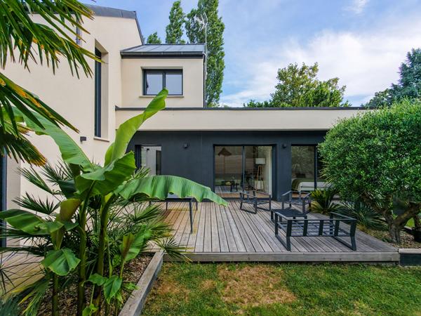 Maison contemporaine de 2022 à vendre dans le quartier prisé des Fontenelles à Murs Érigné - 4 chambres et vie de plain pied proche commodités