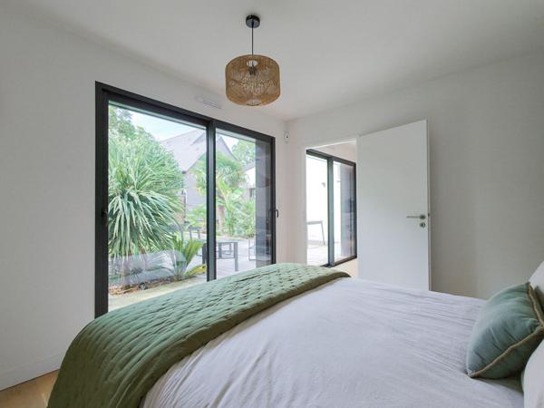 Maison contemporaine de 2022 à vendre dans le quartier prisé des Fontenelles à Murs Érigné - 4 chambres et vie de plain pied proche commodités