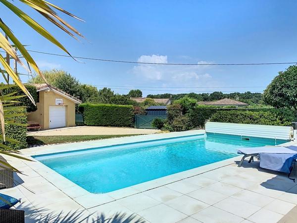 Maison a vendre FRONTON 3 chambres et un bureau, double garage, piscine