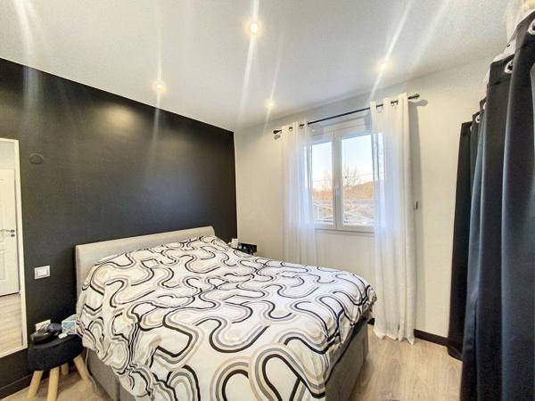 Maison a vendre FRONTON 3 chambres et un bureau, double garage, piscine