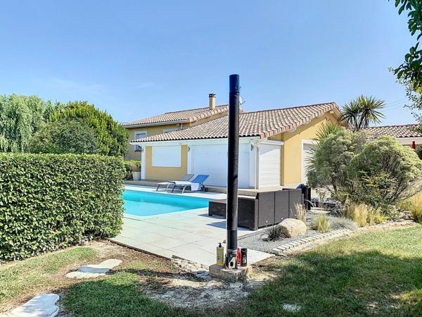 Maison a vendre FRONTON 3 chambres et un bureau, double garage, piscine