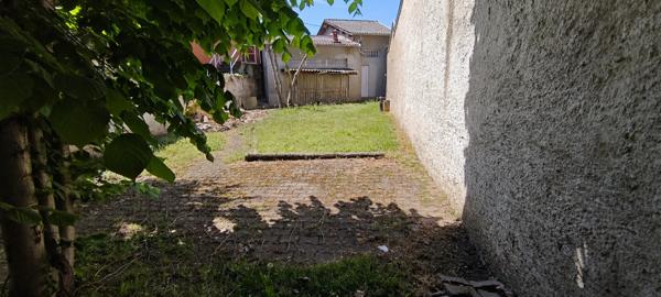 Le Péage-de-Roussillon (38550) Appartement T2 avec jardin privatif, véranda et double garage