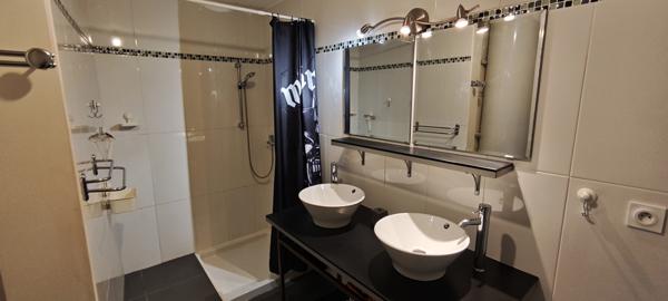 Le Péage-de-Roussillon (38550) Appartement T2 avec jardin privatif, véranda et double garage