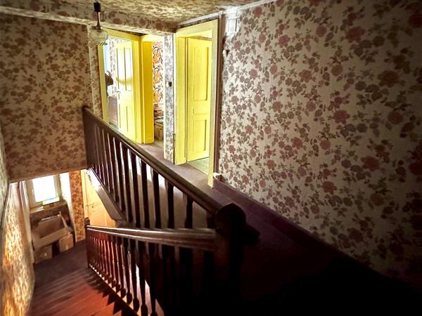 MAISON DE 174 M² À RÉNOVER – PLOMBIÈRES-LES-BAINS