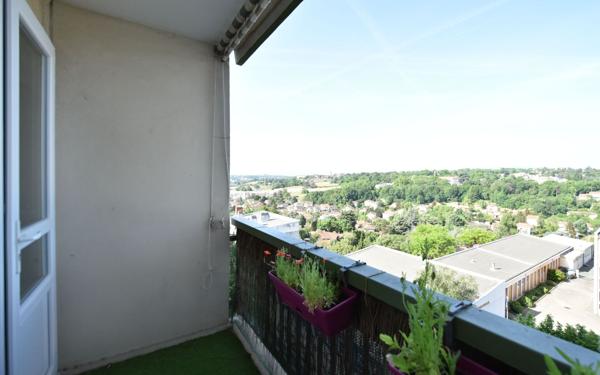 Appartement à louer    3 pièces • 69,95 m2 Oullins