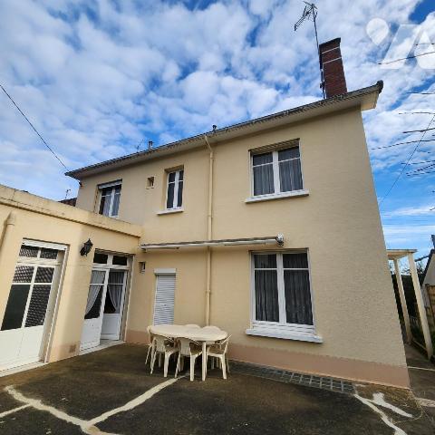 Maison familiale des années 60 – 175 m² – À rénover – Fort potentiel