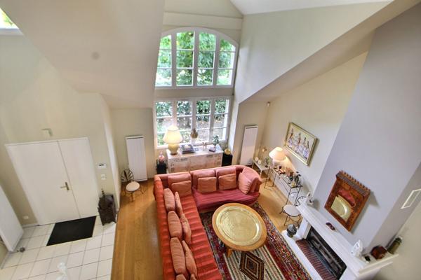 MAGNIFIQUE VILLA CATHEDRALE_Verneuil Sur Seine 7 pièce(s) 180 m2 €678 000 ** - Référence 1040