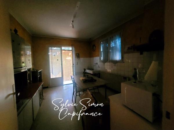 Propriete à vendre 5 pièces et 990 m² d'annexes SAINT CHRISTOL LES ALES (30)