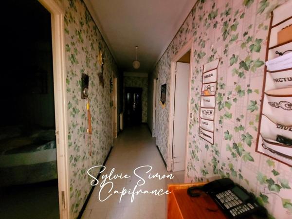 Propriete à vendre 5 pièces et 990 m² d'annexes SAINT CHRISTOL LES ALES (30)