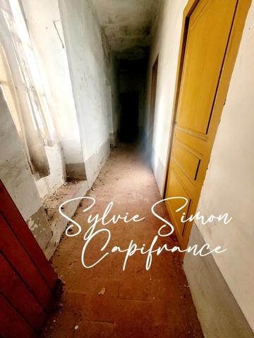 Propriete à vendre 5 pièces et 990 m² d'annexes SAINT CHRISTOL LES ALES (30)