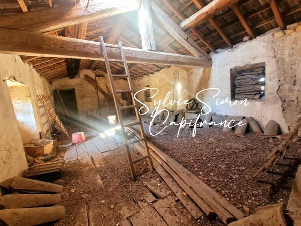 Propriete à vendre 5 pièces et 990 m² d'annexes SAINT CHRISTOL LES ALES (30)