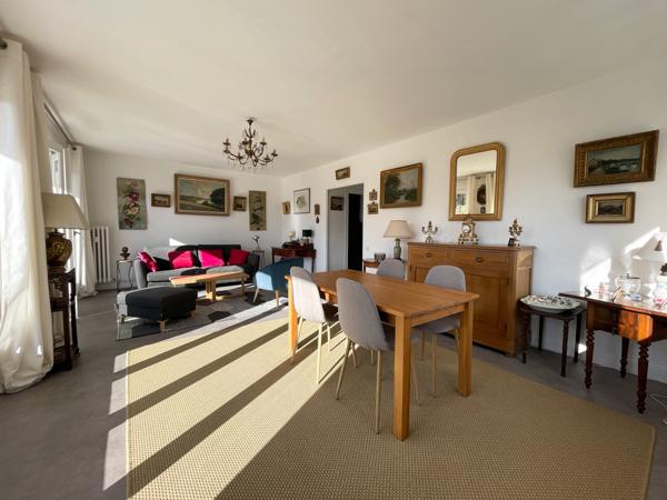 Grand T4 avec terrasse au centre-ville