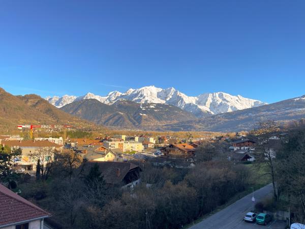 Grand T4 avec terrasse au centre-ville