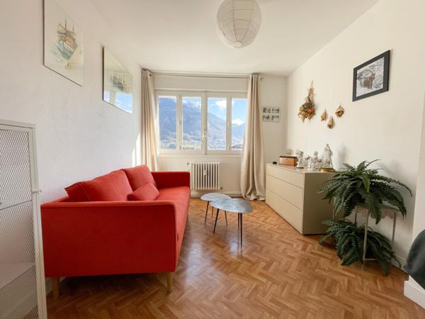 Grand T4 avec terrasse au centre-ville