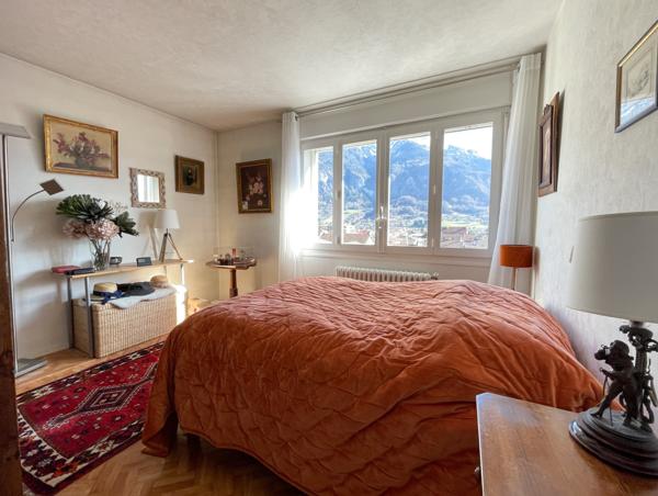 Grand T4 avec terrasse au centre-ville