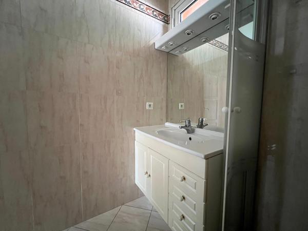 MAISON 60 M2 + STUDIO 22 M2 TERRAIN 600 m2