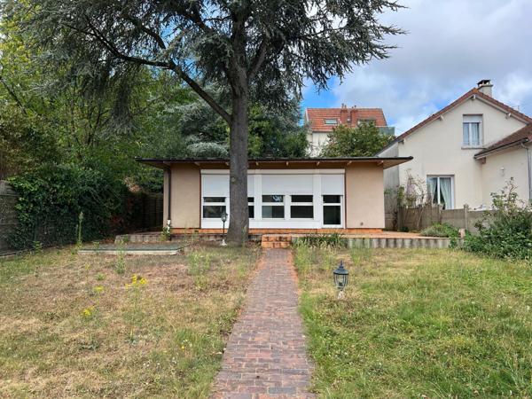 MAISON 60 M2 + STUDIO 22 M2 TERRAIN 600 m2