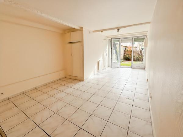 Appartement Palaiseau 1 pièce(s) 24.04 m2