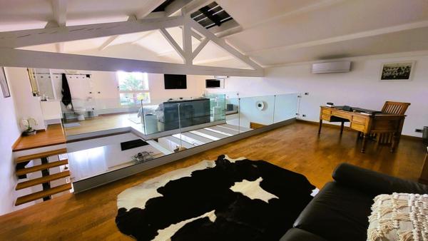 Maison d'architecte vue mer avec piscine