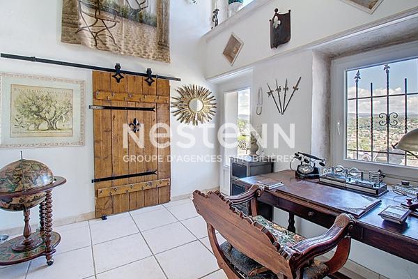 À VENDRE À TRANS-EN-PROVENCE PROPRIÉTÉ d'environ 152 m² sur 7000 m² de terrain paysagé avec PISCINE