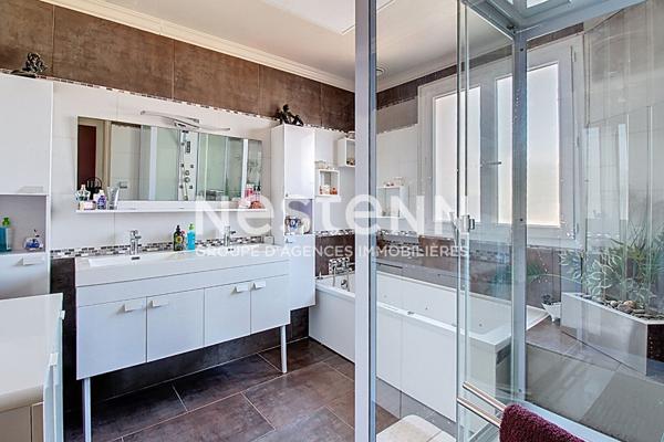 À VENDRE À TRANS-EN-PROVENCE PROPRIÉTÉ d'environ 152 m² sur 7000 m² de terrain paysagé avec PISCINE