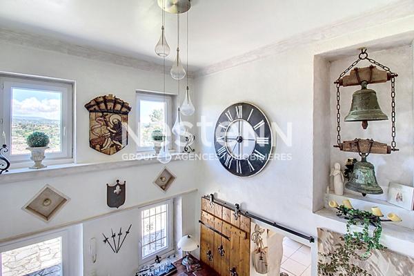 À VENDRE À TRANS-EN-PROVENCE PROPRIÉTÉ d'environ 152 m² sur 7000 m² de terrain paysagé avec PISCINE