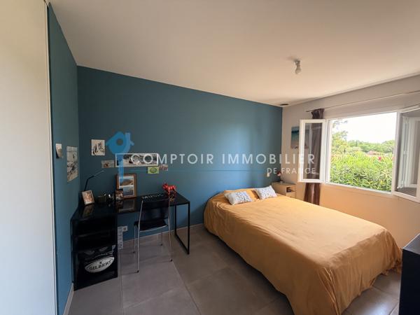 Villa
                                                                                                                                                                                                                                                                                                                        4 pièce(s)                                                                                                                                                                                                          3 chambre(s)                                                                                                                                                                                                          111  m²