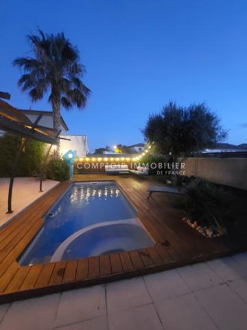 Villa
                                                                                                                                                                                                                                                                                                                        4 pièce(s)                                                                                                                                                                                                          3 chambre(s)                                                                                                                                                                                                          111  m²
