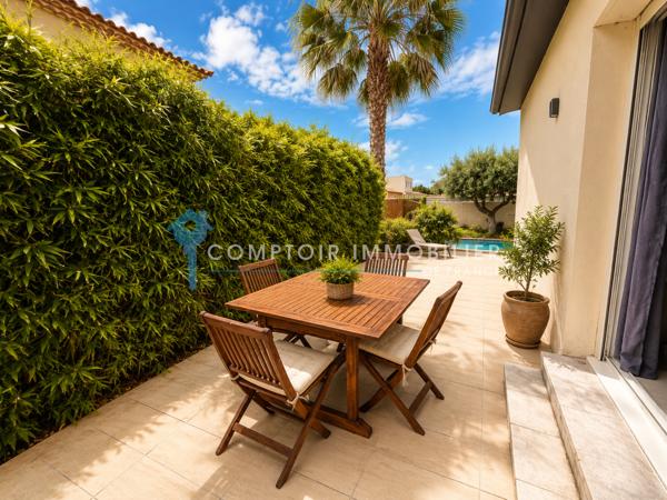 Villa
                                                                                                                                                                                                                                                                                                                        4 pièce(s)                                                                                                                                                                                                          3 chambre(s)                                                                                                                                                                                                          111  m²