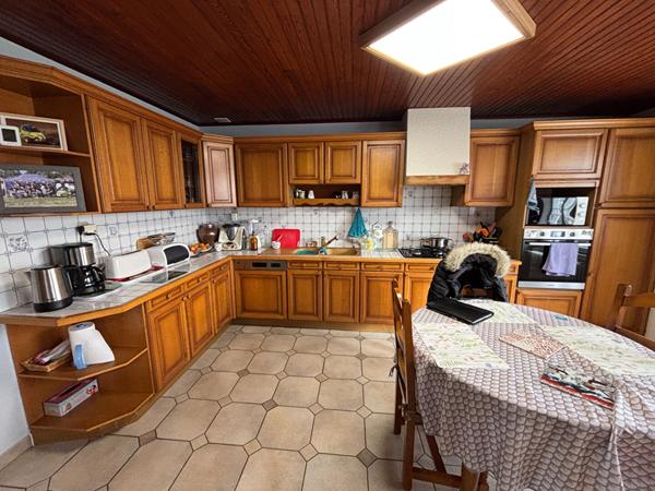 MAISON 7 CHAMBRES 228m²